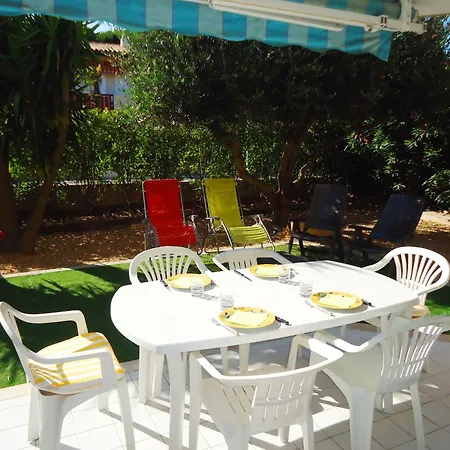 Bel Climatise 2 Pieces A 200m Des Plages Apartment